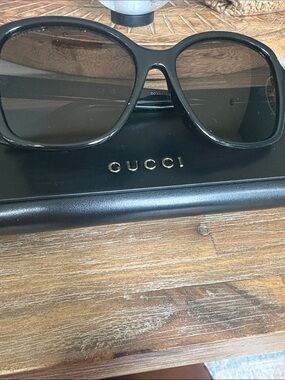Gucci Black Sunglasses with Gold-Logo Case , new! Never worn